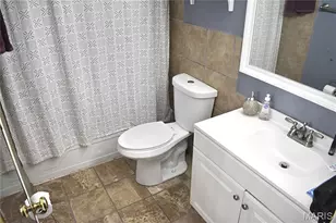 9038 Villaridge Ct, Saint Louis, MO 63123 - Photo 13