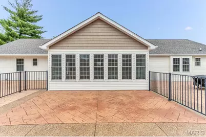 21 Oak Knoll Drive, Saint Charles, MO 63304 - Photo 15