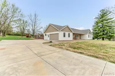 21 Oak Knoll Drive, Saint Charles, MO 63304 - Photo 7