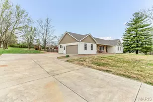 21 Oak Knoll Dr, Saint Charles, MO 63304 - Photo 7