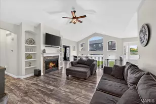 1020 Morgan Meadow Dr, Wentzville, MO 63385 - Photo 3