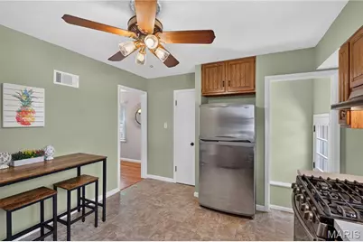 10949 Coral Ridge Drive, Saint Louis, MO 63123 - Photo 11