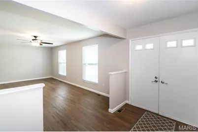 11 Wells Fargo Court, Saint Peters, MO 63376 - Photo 3