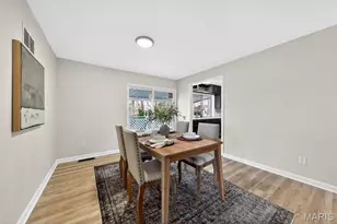 370 Marywood Ct, Ballwin, MO 63021 - Photo 13