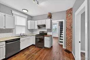 7790 Folk Ave, Maplewood, MO 63143 - Photo 5