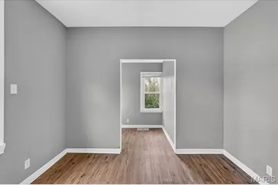 7790 Folk Avenue, Maplewood, MO 63143 - Photo 9