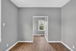 7790 Folk Ave, Maplewood, MO 63143 - Photo 9