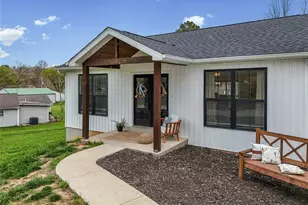 107 Poplar St, De Soto, MO 63020 - Photo 3