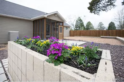 900 E Grand Avenue, Cuba, MO 65453 - Photo 5