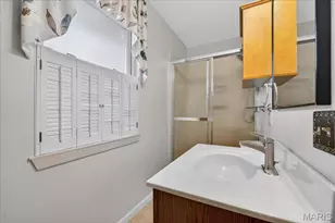 110 Wildwood Ct, Saint Charles, MO 63303 - Photo 17