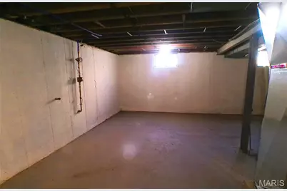 338 Lancashire Road, Saint Louis, MO 63137 - Photo 15