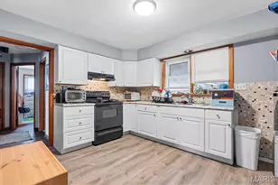 9107 Harold Dr, Berkeley, MO 63134 - Photo 11