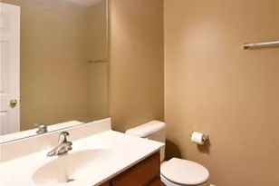 1712 Preston Centre Dr, Fenton, MO 63026 - Photo 9