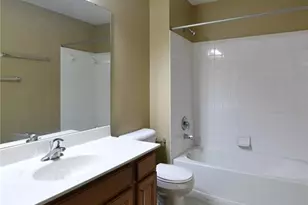 1712 Preston Centre Dr, Fenton, MO 63026 - Photo 23