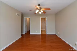 1712 Preston Centre Dr, Fenton, MO 63026 - Photo 19