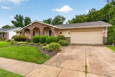 15446 Grantley Drive, Chesterfield, MO 63017 - Photo 5