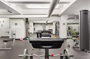 915 Olive St, Saint Louis, MO 63101 - Photo 73