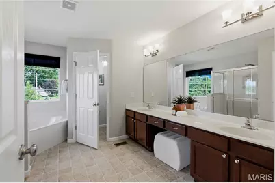 9923 Vicksburg Siege Court, Saint Louis, MO 63123 - Photo 19