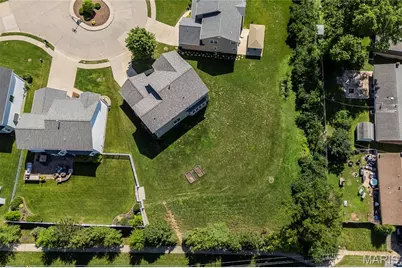 9923 Vicksburg Siege Court, Saint Louis, MO 63123 - Photo 31