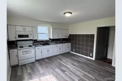916 Murcia Street, Saint Louis, MO 63138 - Photo 5