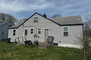 916 Murcia St, Saint Louis, MO 63138 - Photo 3