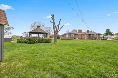 839 Meadow Acres Lane, Mehlville, MO 63125 - Photo 35