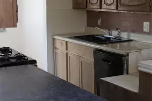 10804 Linnell Dr, Saint Louis, MO 63136 - Photo 9