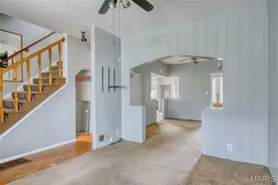 4154 Schiller Pl, Saint Louis, MO 63116 - Photo 3