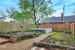 4154 Schiller Pl, Saint Louis, MO 63116 - Photo 17