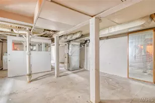 4154 Schiller Pl, Saint Louis, MO 63116 - Photo 15