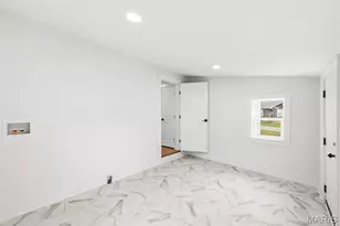 1020 W Cherry St, Troy, MO 63379 - Photo 27