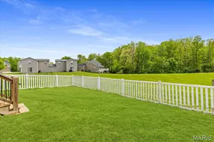 618 Fair Bluff Dr, Wentzville, MO 63385 - Photo 11