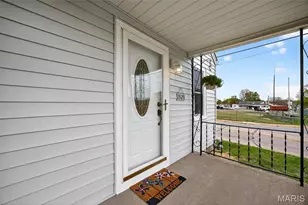 1525 N 4th St, Saint Charles, MO 63301 - Photo 15