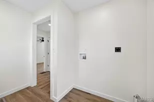 1525 N 4th St, Saint Charles, MO 63301 - Photo 29