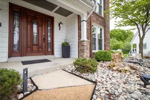 2012 Autumn Wood Dr, Saint Charles, MO 63303 - Photo 3