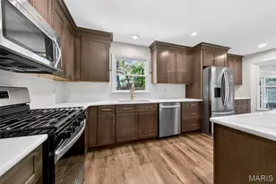 4568 Braungate Dr, Saint Louis, MO 63128 - Photo 19