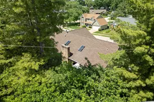 4568 Braungate Dr, Saint Louis, MO 63128 - Photo 69