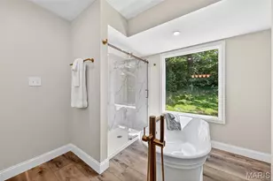 4568 Braungate Dr, Saint Louis, MO 63128 - Photo 37