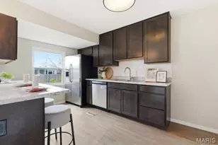 7424 Saleen Ct, Saint Louis, MO 63130 - Photo 11