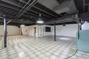 7424 Saleen Ct, Saint Louis, MO 63130 - Photo 27