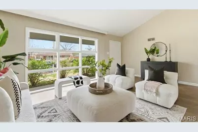 7424 Saleen Court, Saint Louis, MO 63130 - Photo 5