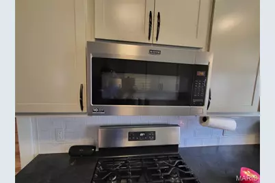 8975 Burton Avenue, Overland, MO 63114 - Photo 25