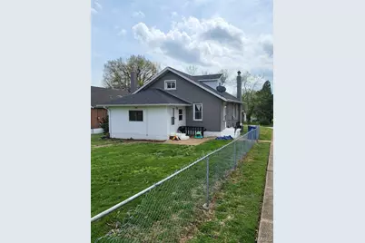 8975 Burton Avenue, Overland, MO 63114 - Photo 7