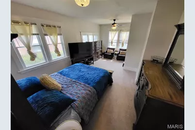 8975 Burton Avenue, Overland, MO 63114 - Photo 29