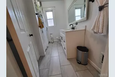 8975 Burton Avenue, Overland, MO 63114 - Photo 41