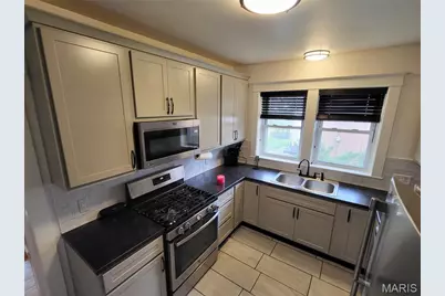 8975 Burton Avenue, Overland, MO 63114 - Photo 19