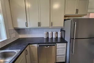 8975 Burton Ave, Overland, MO 63114 - Photo 21