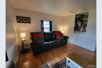 8975 Burton Avenue, Overland, MO 63114 - Photo 35