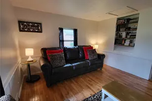 8975 Burton Ave, Overland, MO 63114 - Photo 35