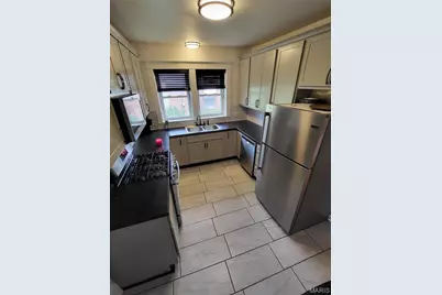 8975 Burton Avenue, Overland, MO 63114 - Photo 27